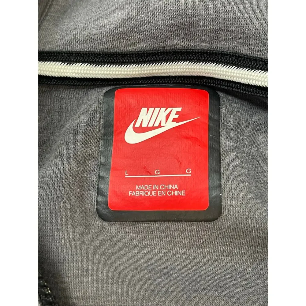 Nike women gray